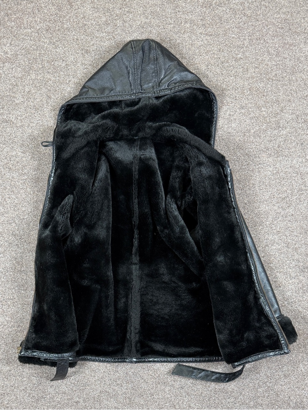 Vintage Wilsons Black Leather Hooded Belted Zip Jacket Women’s L Fur Lined 90s - Picture 3 of 8